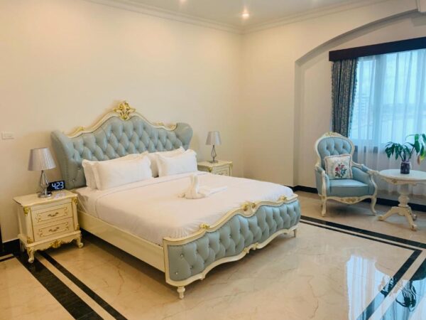 room-junior-suite-5 room-junior-suite-5